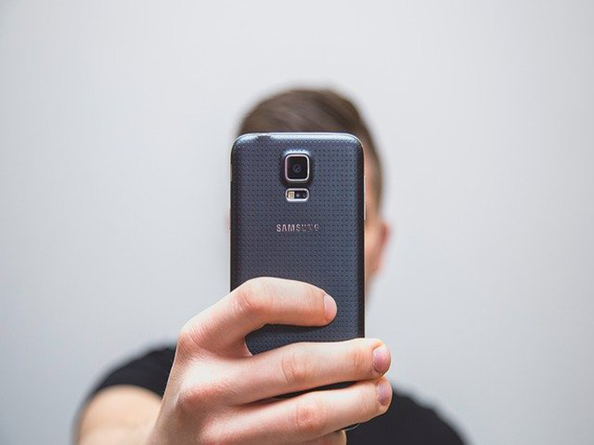 Melhores Celulares Para Selfie de 2022 – Qual o Melhor?